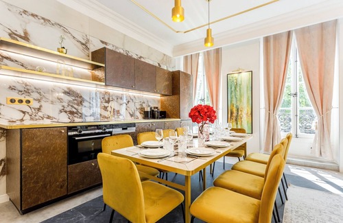 Arsenal Apartment | Merveil - Luxury Suite - Marais - Antoine I