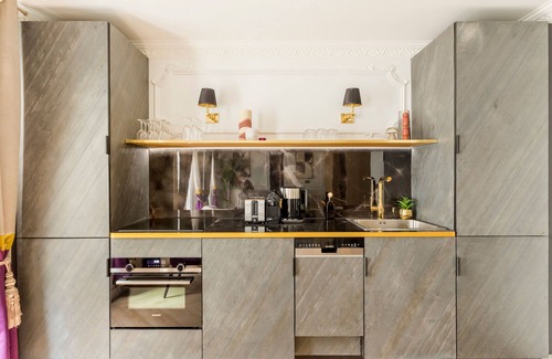 Quartier de la Place-Vendome Apartment | Merveil Luxury Suite - St George