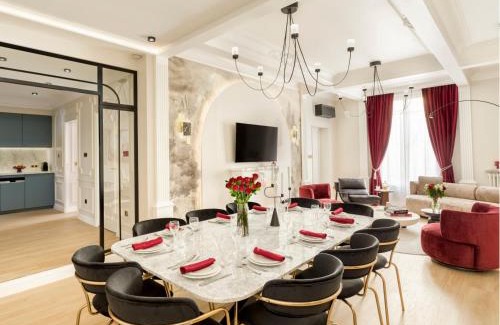 Chaillot Apartment | Merveil - Signature Suite - Champs Elysees -Kleber