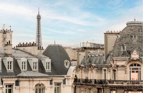 Faubourg-du-Roule Apartment | Merveil Signature Suite Hoche - Eiffel Tower view