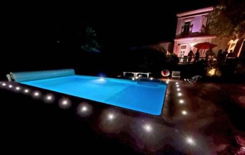 Pierrefeu-du-Var Bed & Breakfast | Mes nuits au château au domaine du pressoir