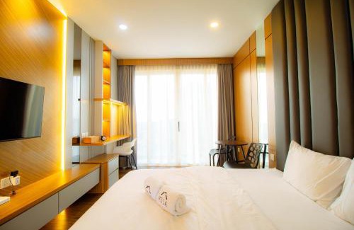 Lubuk Baja Apartment | MESA Thamrin City Apartments at Nagoya with Netflix & Pick Up Service