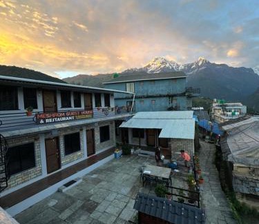 Ghandruk Hotel | Meshrom Guest House and Restaurant