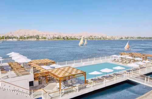 Luxor Hotel | Mesmerizing Nile Views from Comfortable Room Close to Attractions - with Pool