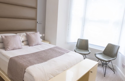Kilburn Apartment | Messina Studios
