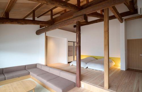 Kamiichi House | metate