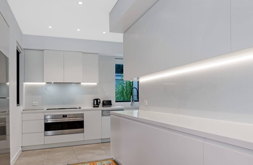 Double Bay House | MetaWise|Luxury Haven 4 Bed in Central Double Bay