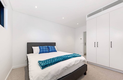 Double Bay House | MetaWise|Luxury Haven 4 Bed in Central Double Bay