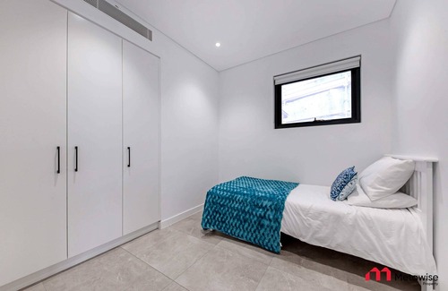Double Bay House | MetaWise|Luxury Haven 4 Bed in Central Double Bay