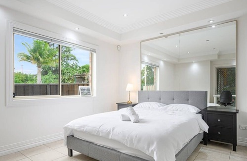 Parramatta Condo | MetaWise Parramatta Cozy Room Share Bathroom WiFi
