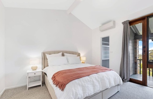Davidson House | MetaWise / Serene 5 Bedroom Davidson Retreat