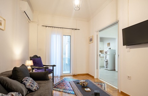 Omonia Apartment | Metaxourgeio metro st. 2 bedrms 4 pers. apartment.