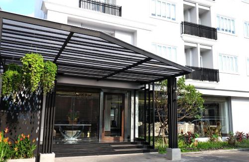 Wat Bowon Niwet Hotel | Methavalai Residence Hotel