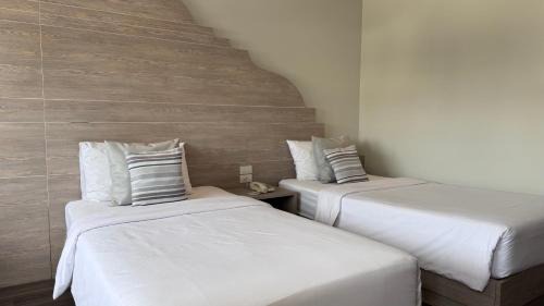 Wat Bowon Niwet Hotel | Methavalai Residence Hotel