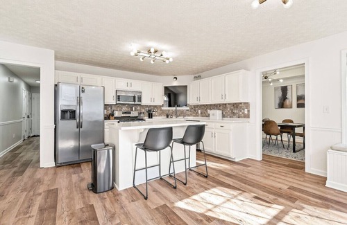 Lawrenceville Apartment | Metro Atlanta Getaway