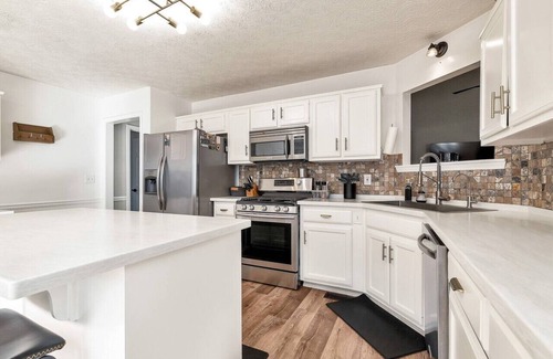 Lawrenceville Apartment | Metro Atlanta Getaway