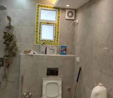 Damanhur Apartment | metro