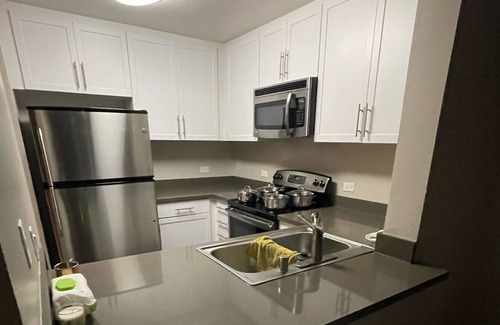 Pasadena Apartment | Metro Oasis with garden patio, family friendly