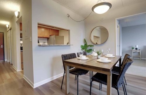 Crystal City Apartment | Metro-Ready Pentagon Escape