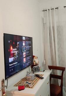 Ampelokipoi Apartment | Metro station Panormou comfortable max two guests