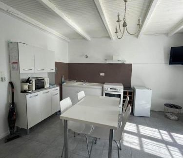 Les Mees Apartment | meublé 40m2 classé 2 étoiles. Lumineux les Mées 04190