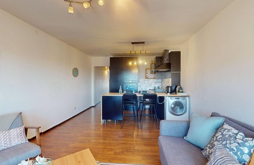 Strasbourg Apartment | Meublé du Faubourg avec Balcon proche gare et peti