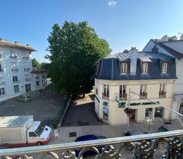 Vittel Apartment | Meublé T2 Moderne en Hyper centre