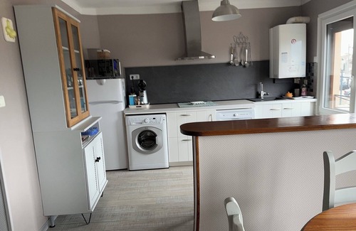 Calais City Center Apartment | Meublés de tourisme, 2 bedroom apartment All comforts With private garage