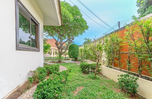 Nong Prue Villa | Mew pool villa 3. Luxury resort style. 5min to chill shopping center.