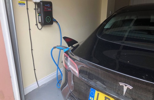 Shaldon Cottage | Mews seaside house with integral garage and EV charger