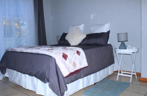 Newcastle Bed & Breakfast | Meyiwa Guest Palace