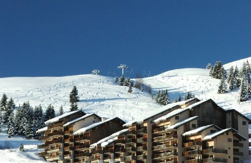 Auris Apartment | Mezzanine studio with cabin for 4 at the foot of the slopes, Auris en Oisans