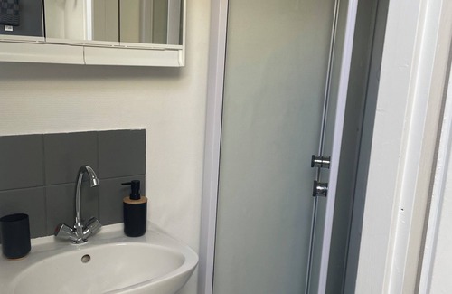 Saint-Max Apartment | MGB Studio Home Cinéma