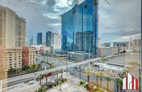 Las Vegas Condo | MGM Signature-08-803 F1 Track & Strip View Studio