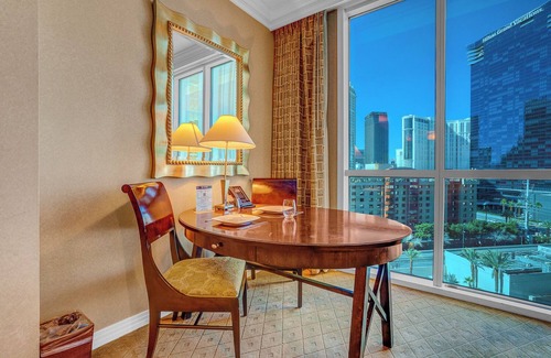 Las Vegas Apartment | MGM Signature 31st Flr | No Resort Fee