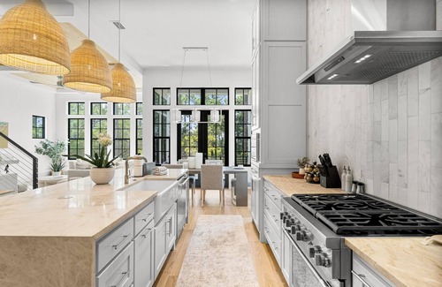 Treetop House | Mia's Beach House at Treetop- Stunning New Home on 30A! Sleeps 8, Community Pool