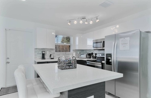 Buena Vista Apartment | MIA(YOH) - 115 NE 53rd St (2B)