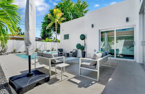 North Bay Village Villa | Miami Beach, Brickell, Ocean, Biscayne Bay, heated pool, North Bay Village