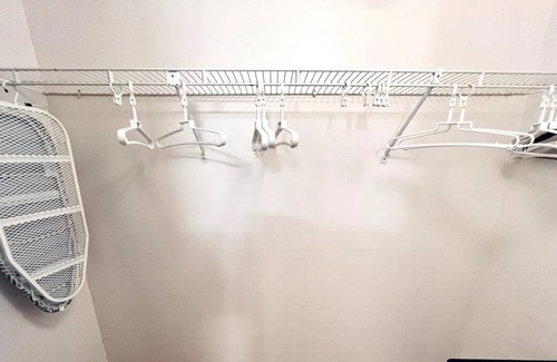 Miami Beach House | Miami Beach Ocean side condo Internal name: 424 (A)