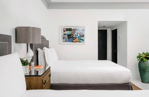 City Center Resort | Miami Beach Paradise Found! 4 Relaxing Units, Outdoor Pool, Pets Allowed!
