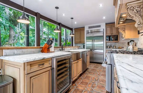 Northeast Miami Villa | Miami Best Pool Villa,10 ppl, Close to the beach