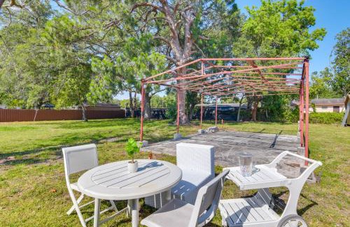 Miami Gardens Apartment | Miami Gardens Apt 5 Miles to Hard Rock Stadium