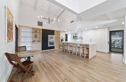 Miramar House | Miami Luxe: 5BR Retreat w/Pool & Golf Views