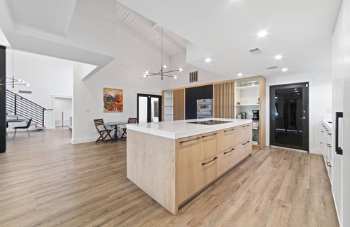 Miramar House | Miami Luxe: 5BR Retreat w/Pool & Golf Views
