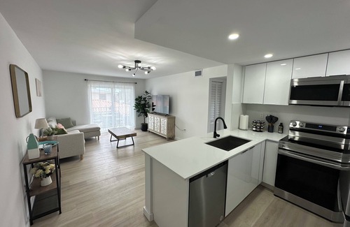 The Roads Apartment | Miami Oasis walking distance from Brickell city center but yet very peaceful