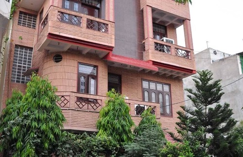 Malviya Nagar Hotel | Michaels Homestay