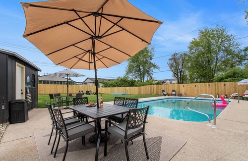 South Bend House | Michiana Poolside Getaway - Close to ND, Michigan beaches, wineries, and casinos