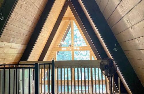 Kalkaska Cabin | Michigan-A-Frame:Bonfires, Hot Cocoa, and Fall Magic in Kalkaska