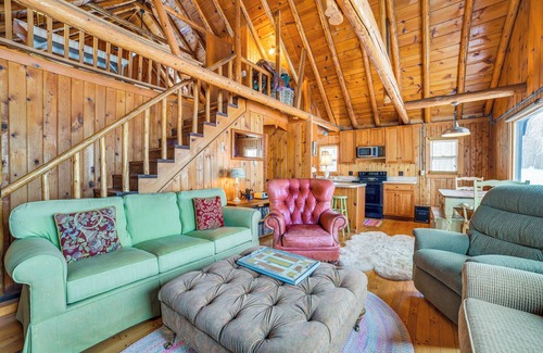 Pellston Cabin | Michigan Cabin Retreat: 5 Mi to Sturgeon Bay Beach