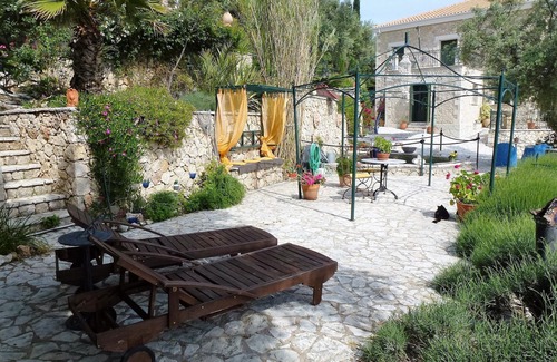 Apolpaina Apartment | Micro Lemoni 55 m² 2x terraces sea view /city view WiFi air conditioning 2x WC´s NEW pool